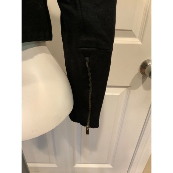 BCBG Max Azria  Black Cropped Jacket W/ Zipper Detail, Size XS - Picture 6 of 7